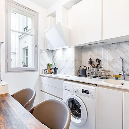 Апартаменты Guestready - Refugio Moderno Perto Da Torre Eiffel Париж